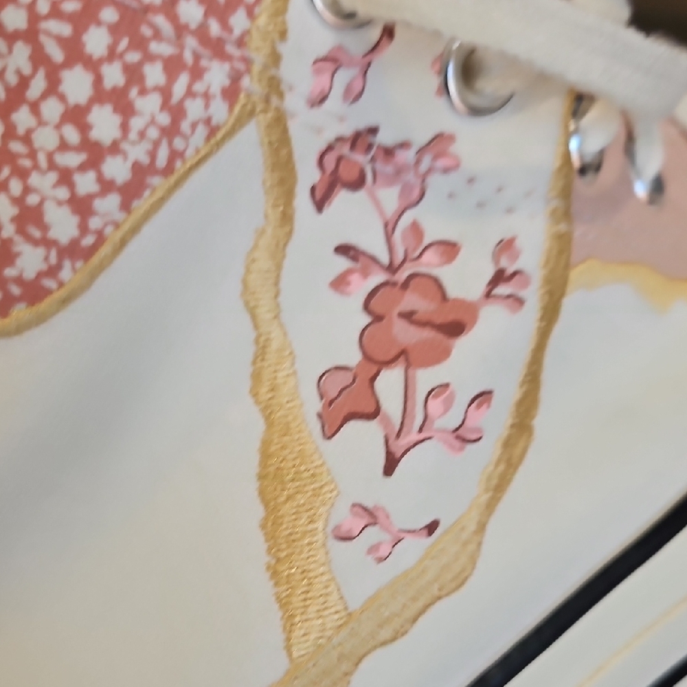 Converse Women's 70 CHUCK TAYLOR Metallic High Top Cream and Light Pink Floral - Picture 11 of 12